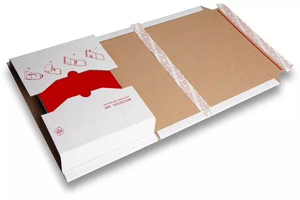 Wikkeldoos met plakstrip enkele golf wit 302x215x5-73mm